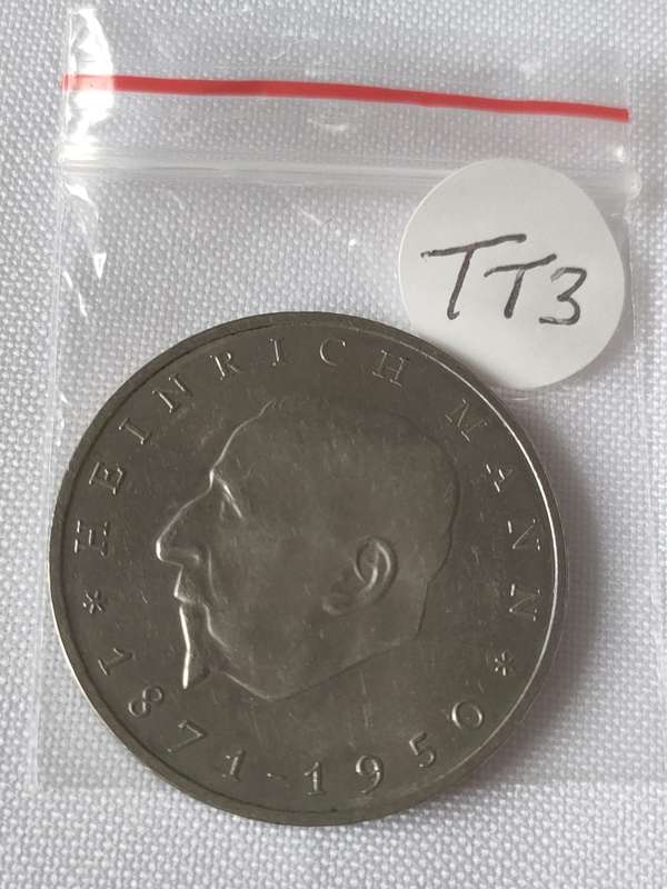1871-1950 Heinrich Mann: Commemorative non-circulation coin: 20 Mark issued 1971: Good detail
