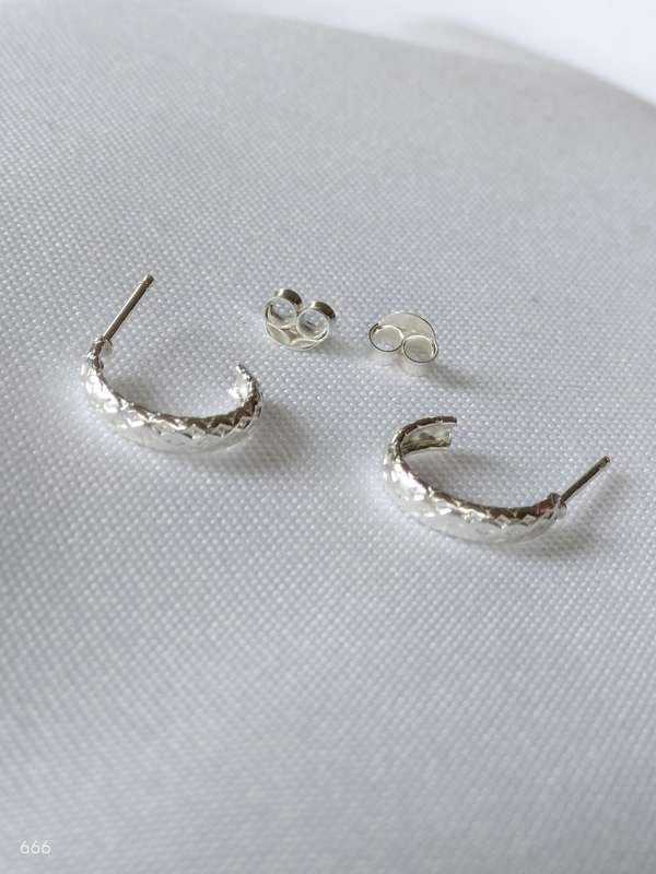 New Sterling Silver Half Hoop earrings: Gorgeous design