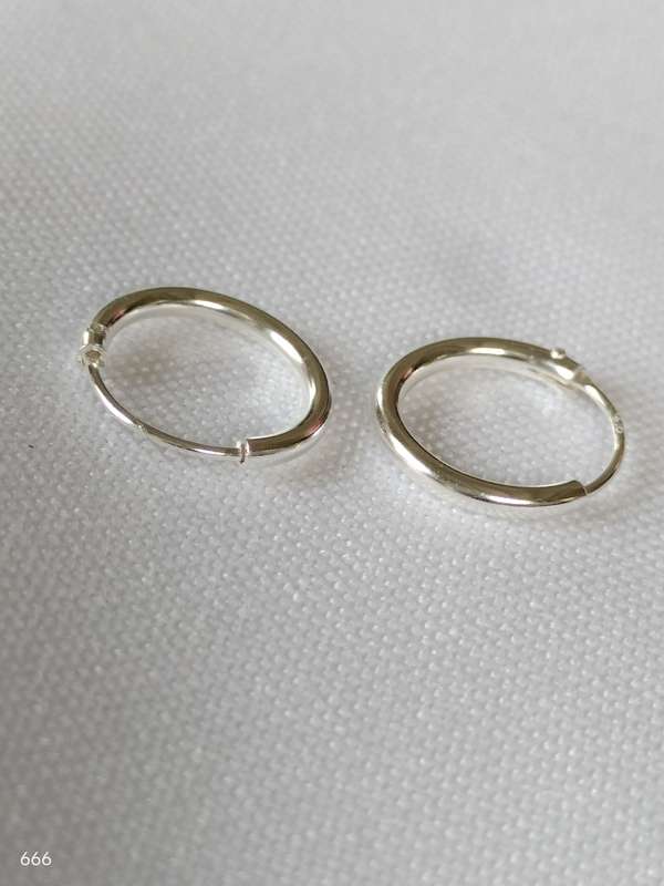 New Sterling Silver Plain earrings: