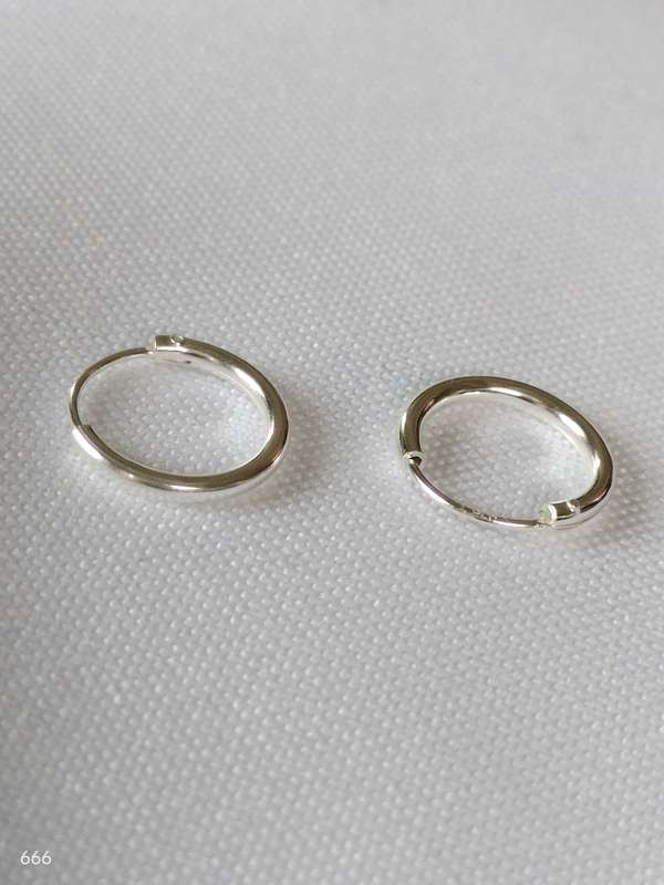 New Sterling Silver Plain earrings: