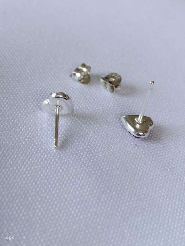 New Sterling Silver Austrian Crystal earrings: Gorgeous Heart shape design