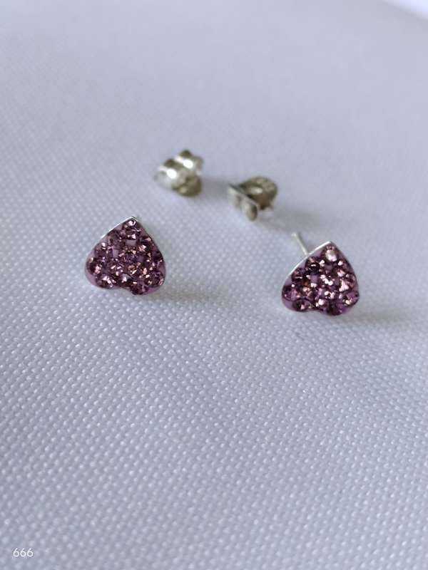New Sterling Silver Austrian Crystal earrings: Gorgeous Heart shape design