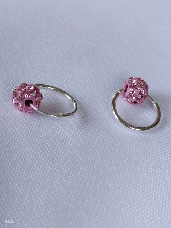 New Sterling Silver Austrian Crystal earrings: Gorgeous design