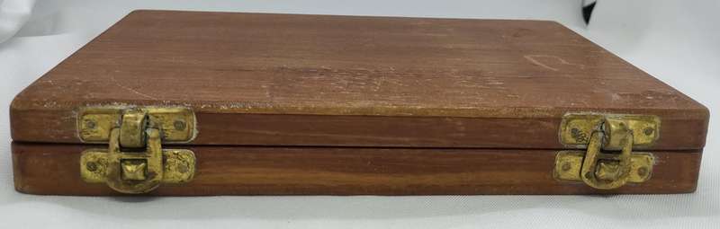 Vintage 100 g Brass balance scale in wooden box with all weights - undamaged and complete