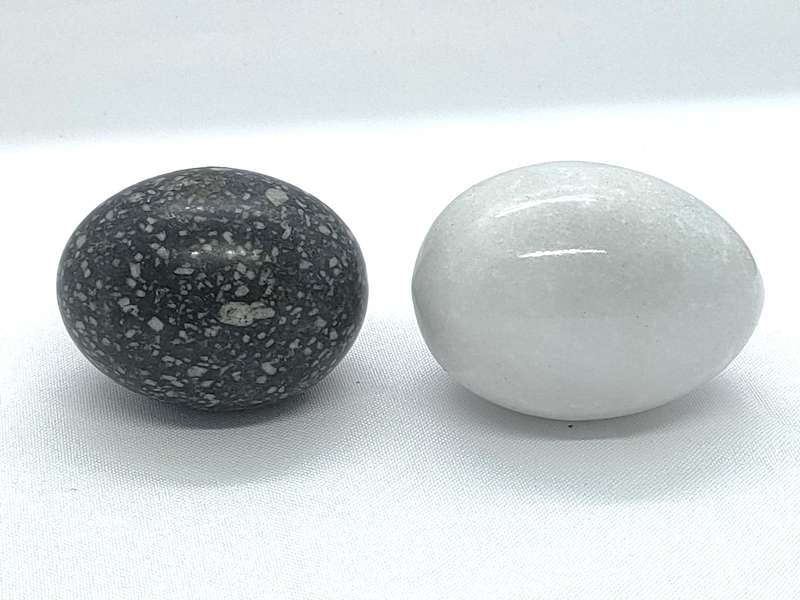 Gemstone eggs - no damage - 60-70mm length