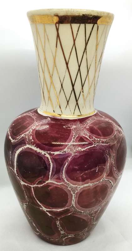 Vintage tall Ceramic Italian crackle pattern vase in excellent condition - no damage
