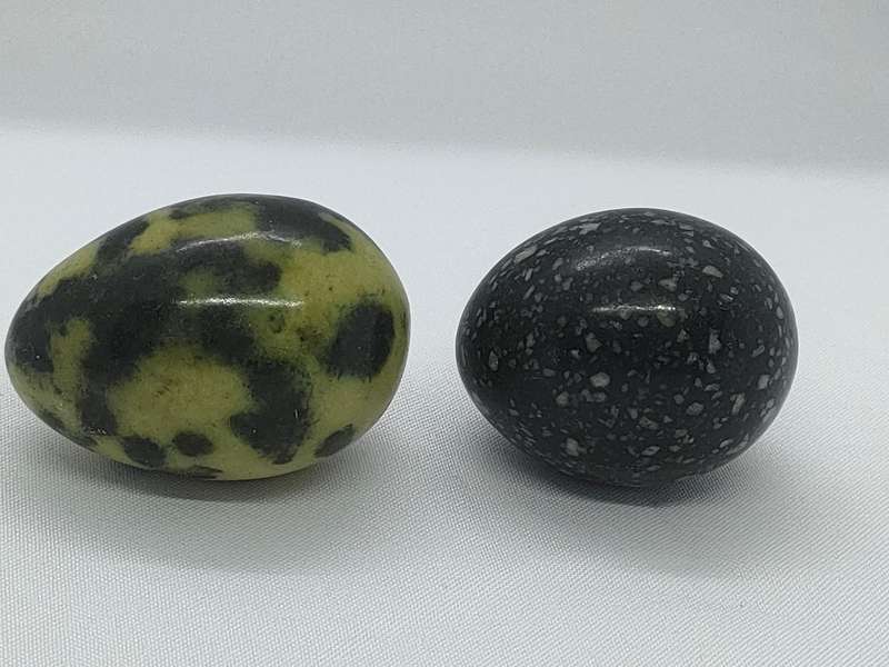 2 large Gemstone eggs - no damage - 60-70mm length