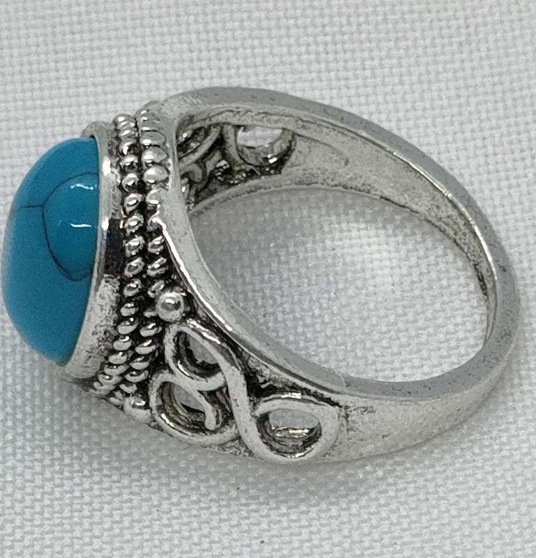 New Lab created Turquoise ring - lovely vintage setting