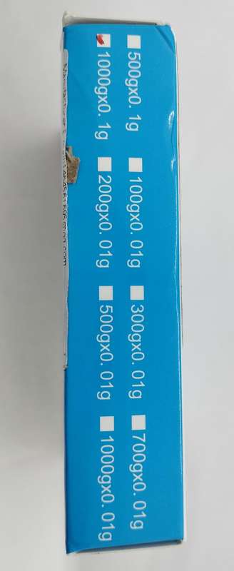 Small Electronic digital display scale for jewelry and precious metal buyers