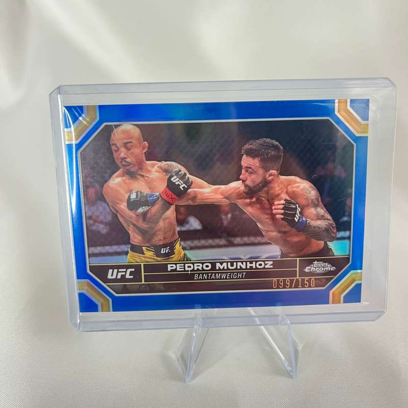 2024 Topps Chrome UFC - Pedro Munhoz Blue Refractor 99/150 #155