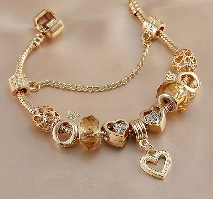 Charm Bracelet with Heart Pendant