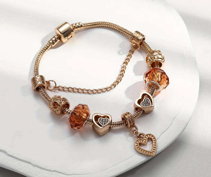 Charm Bracelet with Heart Pendant