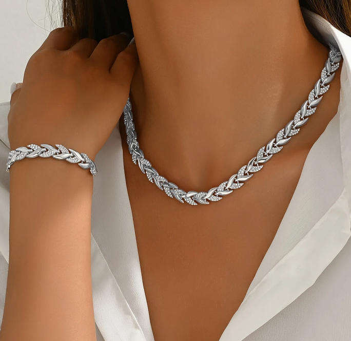 Vintage Style Leaf Link Necklace and Bracelet Set
