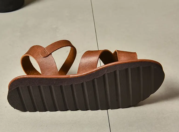 Elegant Cross Strap Sandals with Ankle Strap for ladies Tan Colour Size 6.5