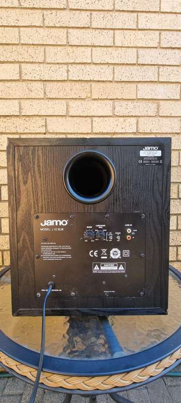 Jamo J 10 Sub-300W Powered Subwoofer