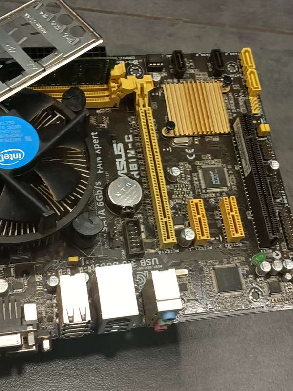 Asus H81M-C Motherboard plus Processor/Core i7 4770 Cpu/8Gb Memory/Cooler
