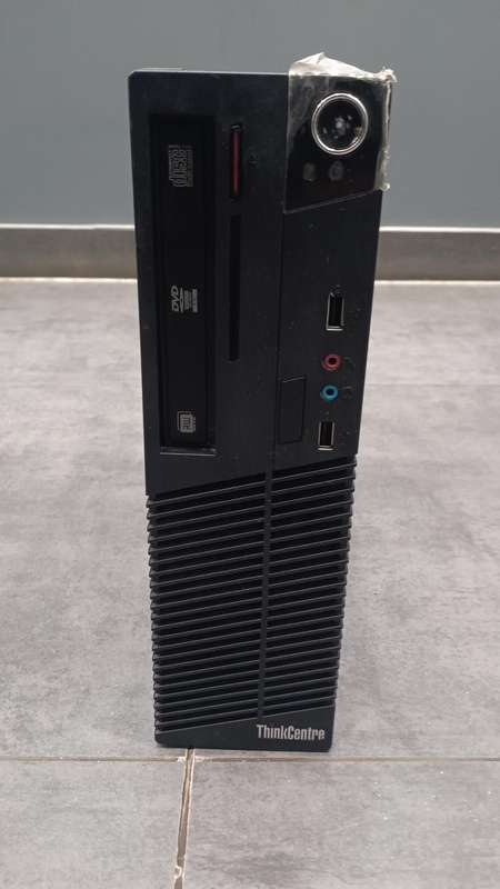 Lenovo Thinkcenter M73 / Core i5 4th gene /500gb hdd /8gb Memory
