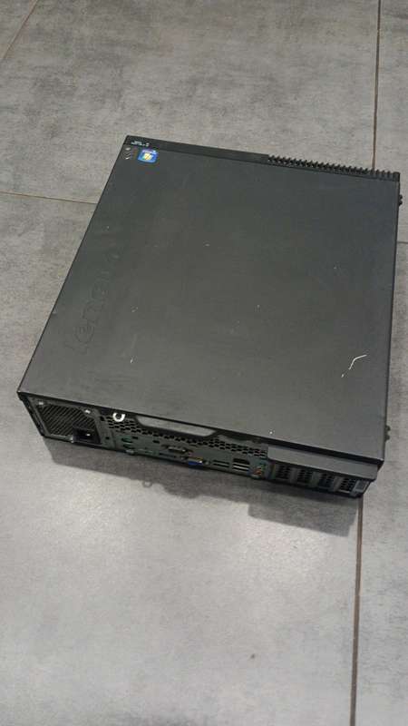 Lenovo Thinkcenter M73 / Core i5 4th gene /500gb hdd /8gb Memory