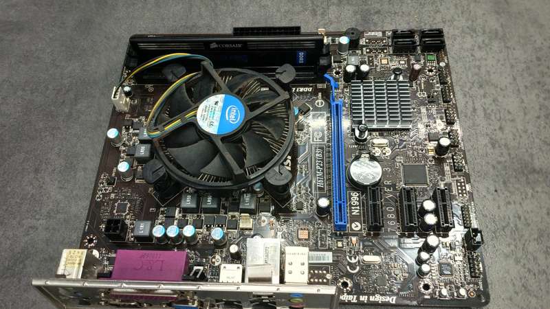 MSI-H61M-P23(b3)  Combo/Core i7 3770 CPU+ 8GB Memory+ Cooler
