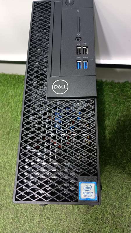 Dell optiplex 3070/Core i7 9700 Cpu/512gb nvme/16gb Memory