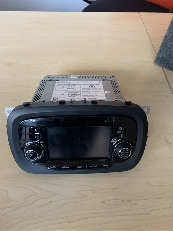 2015-2019 Fiat 500 OEM Information Display Screen Am Fm Radio Audio Receiver Vp2