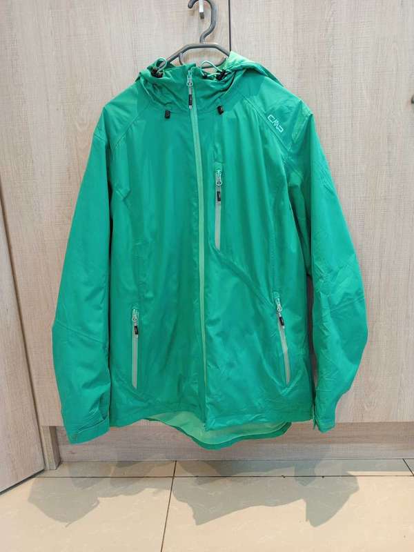 Imported Woman's Running/Hiking Jacket- L/XL