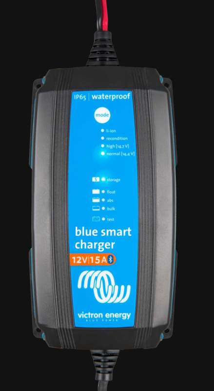 Blue Smart IP22 Charger 12/15(1) 230V CEE 7/7