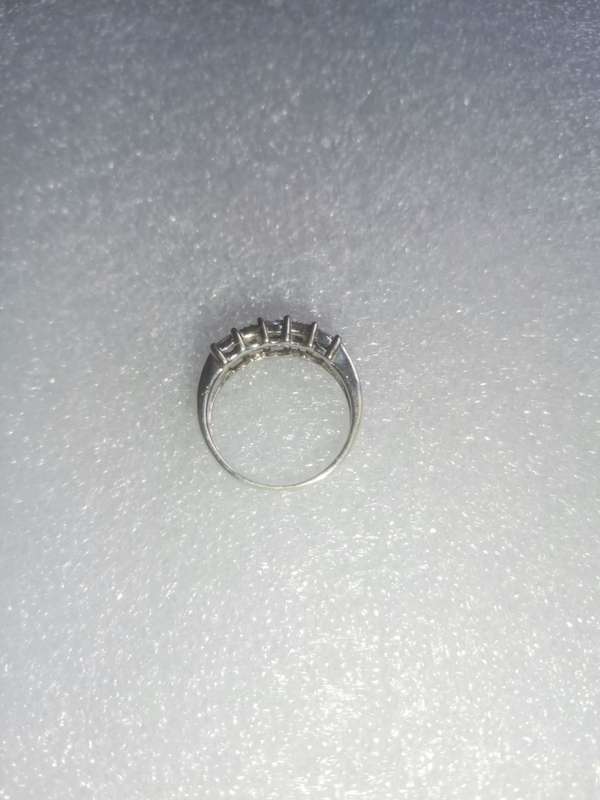 9ct White Gold Oval Tanzanite and Diamond Ring