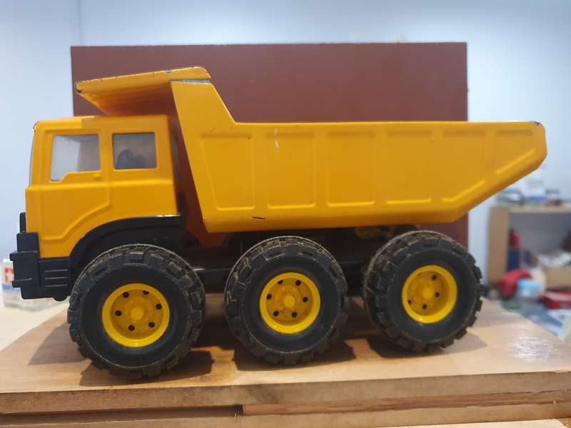 TRUCK      full metal