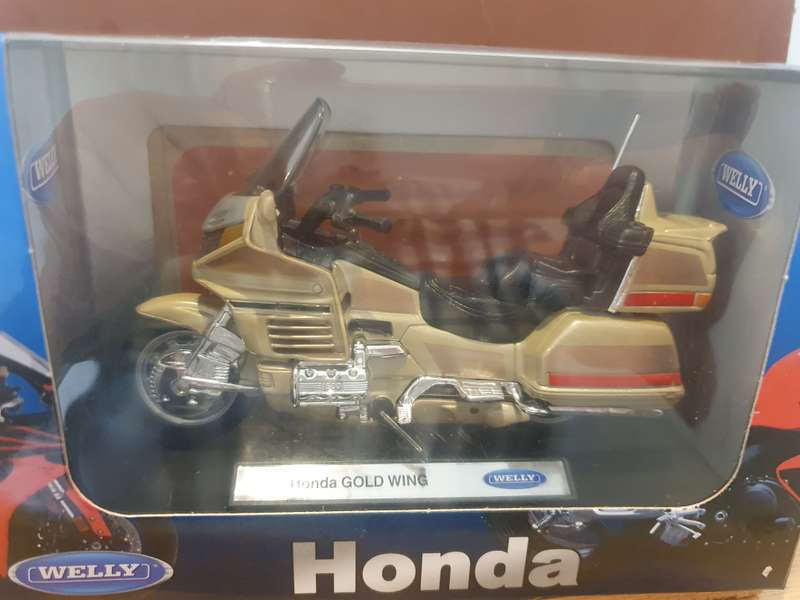 HONDA  GOLDWING    DIE CAST