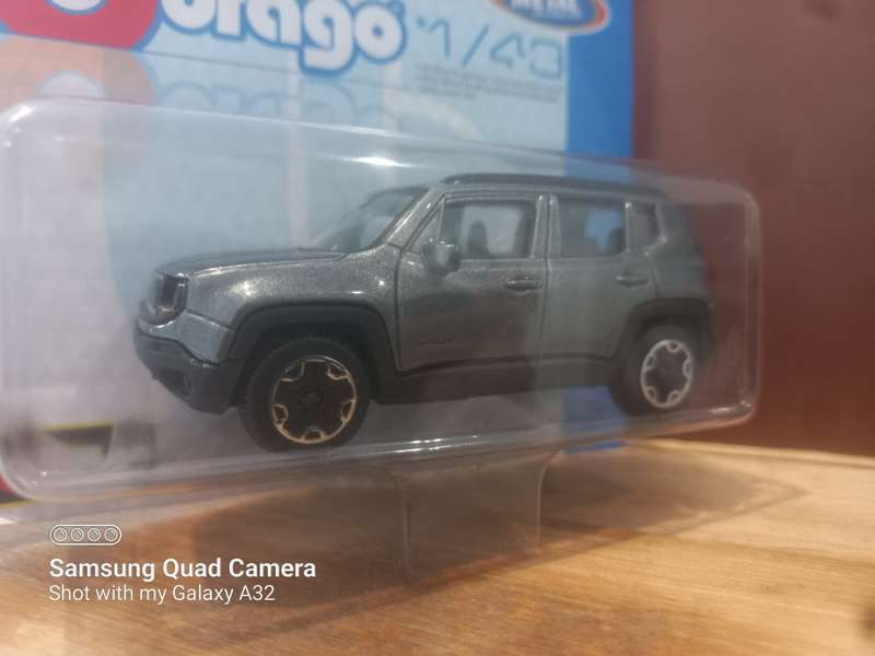 JEEP    RENEGADE DIE CAST  2017