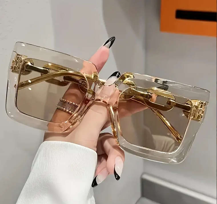 Luxury Chain-Link Square Fashion Glasses for Women