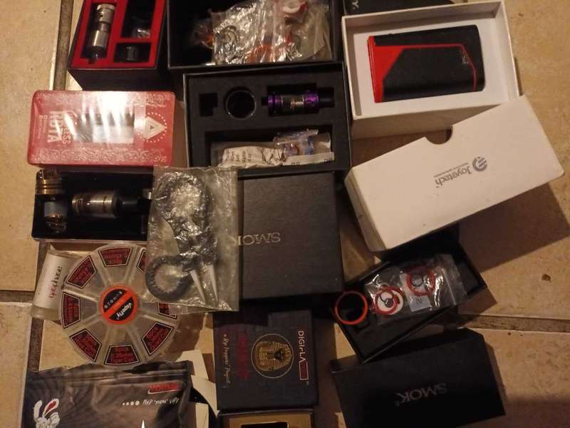 Secondhand vapes, e-cigarettes, rebuildable tanks, RDTA, Limitless, Joutech, Pharoah, Smok