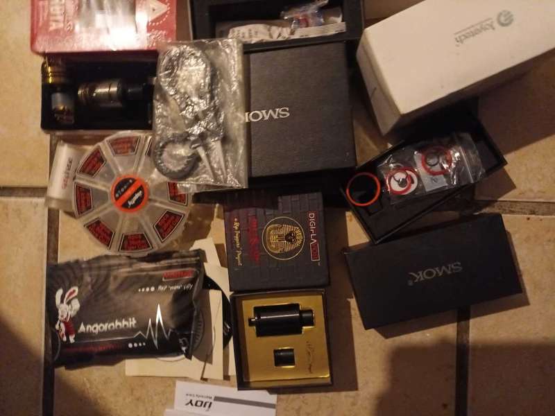 Secondhand vapes, e-cigarettes, rebuildable tanks, RDTA, Limitless, Joutech, Pharoah, Smok