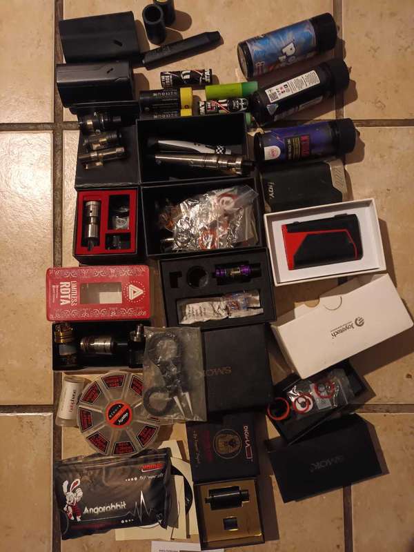 Secondhand vapes, e-cigarettes, rebuildable tanks, RDTA, Limitless, Joutech, Pharoah, Smok