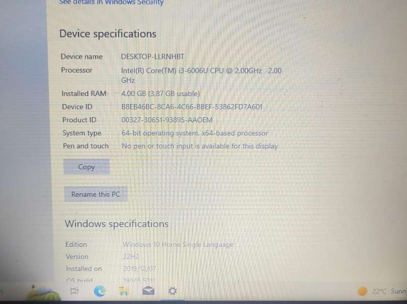 Lenovo Ideapad Intel i3 6th Gen 4GB DDR4 RAM 500GB Hard Drive WIN 10 Perfect working Order