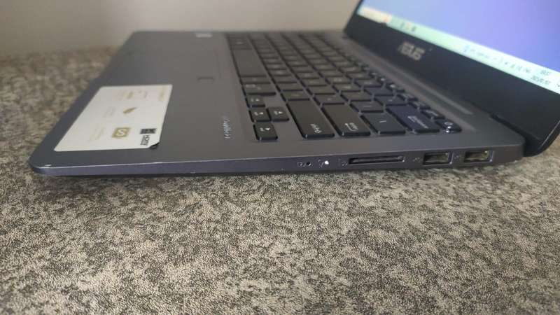Asus VivoBook S14 I 14" Display I Core i5 8th Gen I 8GB I Intel Optane SSD + 1TB I WIN10