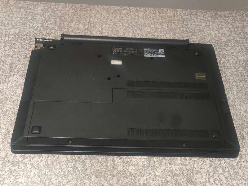 Lenovo B50 Intel Core i3 Laptop for Spares OR Rebuild for Repairs