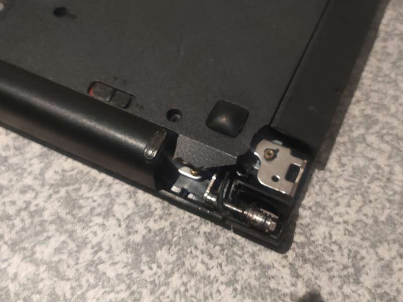 Lenovo B50 Intel Core i3 Laptop for Spares OR Rebuild for Repairs