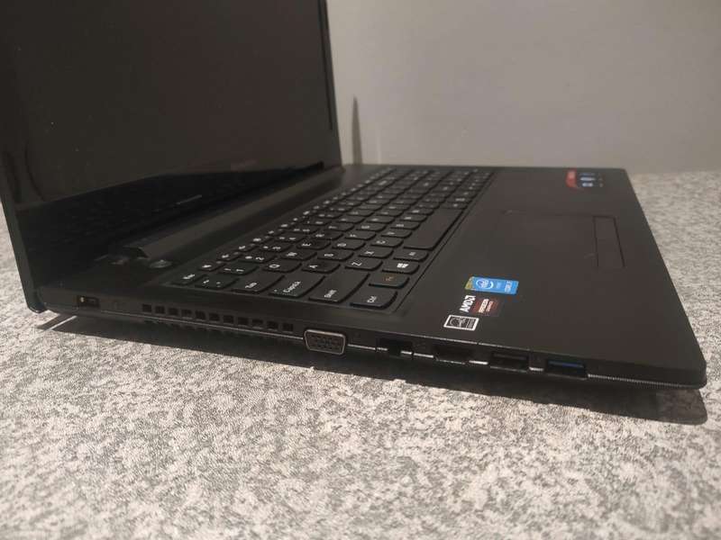 Lenovo G50 GAMING 15.6" Display Intel Core i7CPU 8GB Ram 1TB HD AMD Radeon 2GB GPU Windows 10