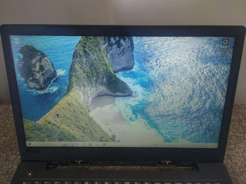 Lenovo IdeaPad V130 15IKB 15.6" Display Intel Core i3 7020U 8GB Ram 1TB Drive WINDOWS 10