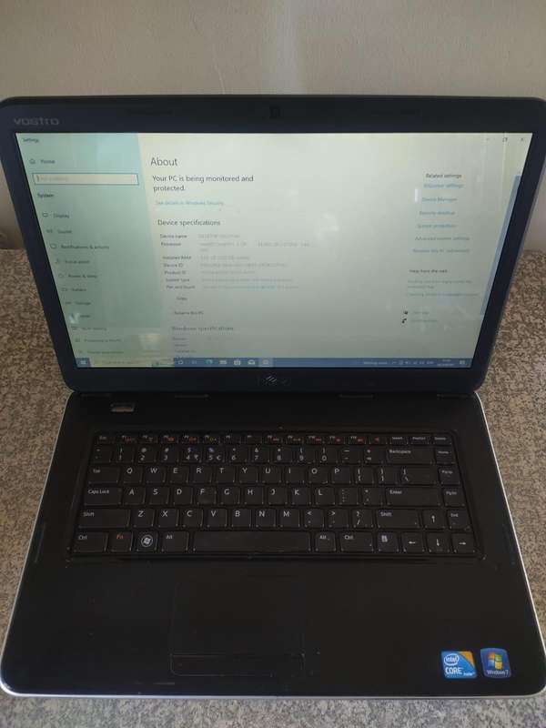 Dell Vostro 1540 HD Display Intel Core i5 M480 4GB RAM 1TB HD DVD WIFI BLUETOOTH WINDOWS 10