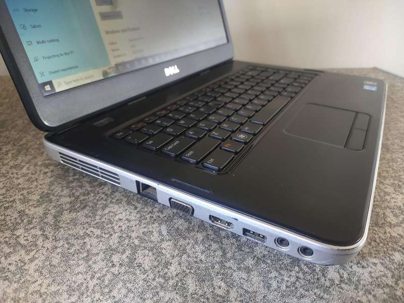 Dell Vostro 1540 HD Display Intel Core i5 M480 4GB RAM 1TB HD DVD WIFI BLUETOOTH WINDOWS 10