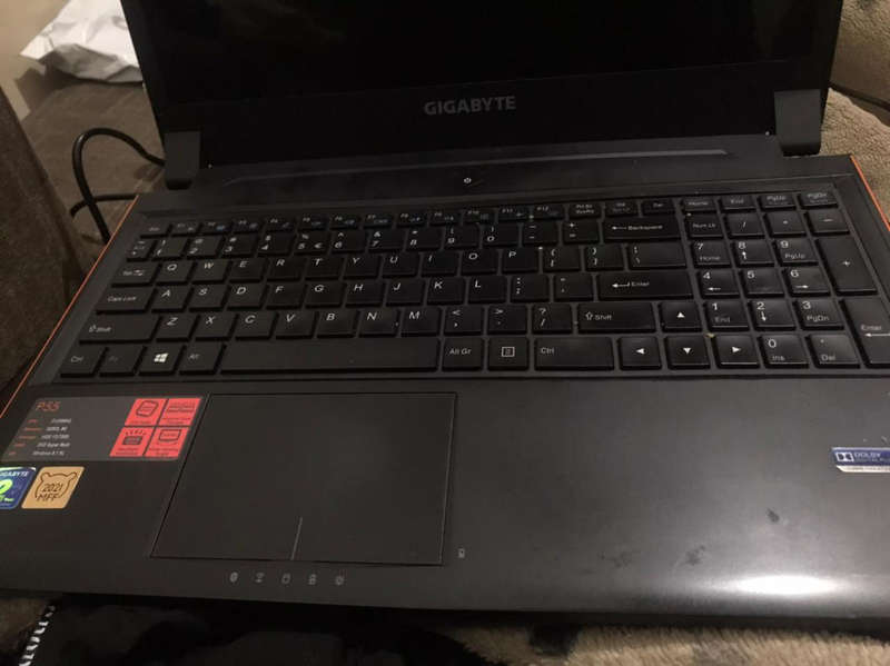 Gigabyte P55K v4 Gaming Laptop