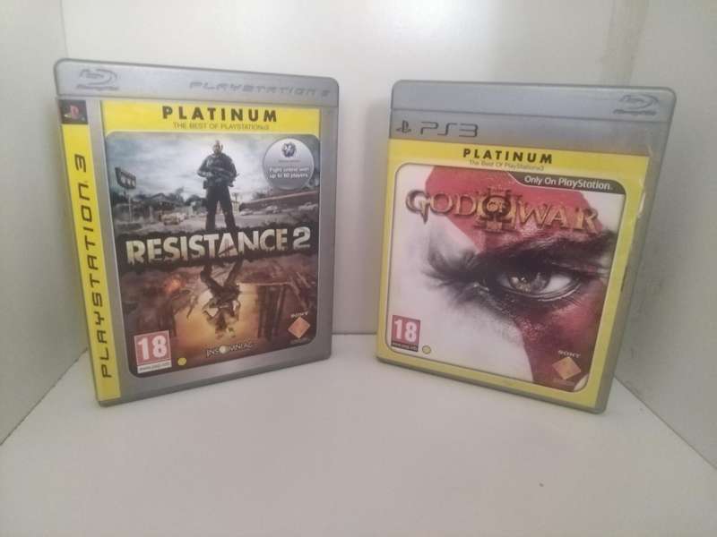 2x PS3 (Playstation 3) Resistance 2 and GOW Games Bundle.