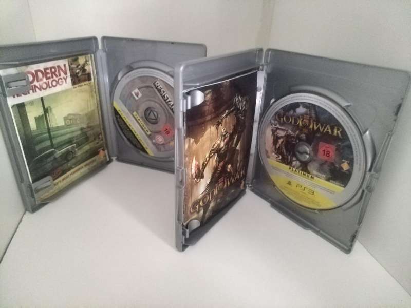 2x PS3 (Playstation 3) Resistance 2 and GOW Games Bundle.