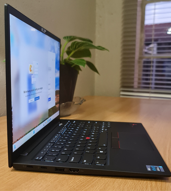 Lenovo X1 i7 11th Gen