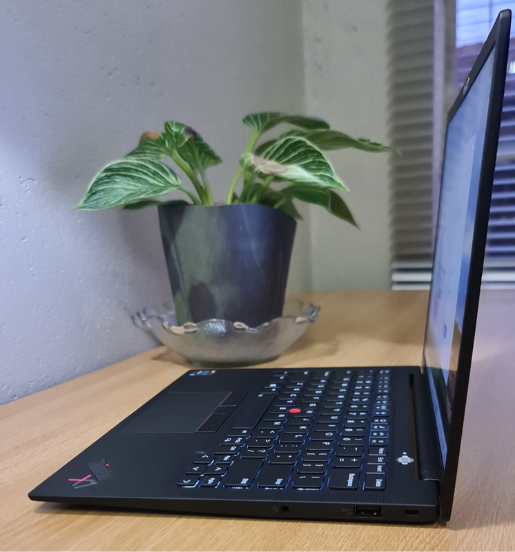 Lenovo X1 i7 11th Gen