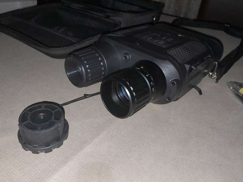 Night vision binoculars