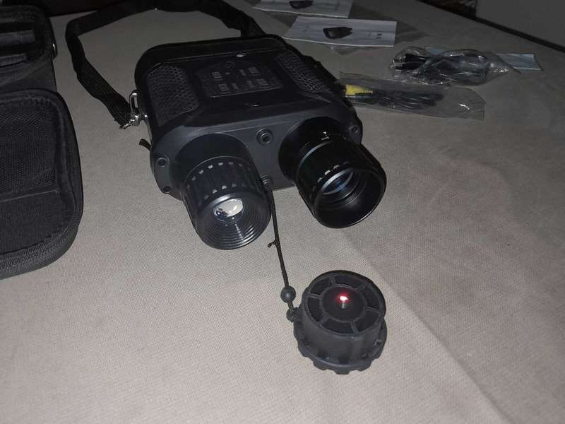 Night vision binoculars